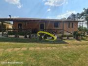 Chácara com 3 dormitórios à venda, 1325 m² por R$...