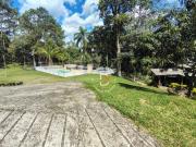 Chácara com 4 dormitórios à venda, 14000 m² por R$...