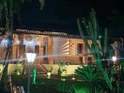 Chácara com 4 dormitórios à venda, 1500 m² por R$...