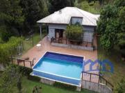 Chácara com 4 Quartos e 3 banheiros à Venda, 2.600 m²...