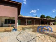 Chácara com 4 quartos e 4 banheiros à Venda, 1.000 m²...