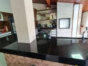 Chácara com 5 dormitórios à venda, 1500 m² por R$...