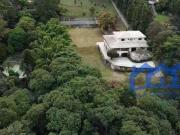 Chácara com 5 Quartos e 5 banheiros, 1.700 m² por R$...