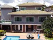 Chácara com 7 dormitórios à venda, 720 m² por R$...