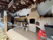 Chácara com piscina e 4 quartos em Peruíbe R$ 430.000,00