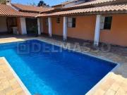 Chácara com piscina e bela vista!
