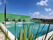 Chácara com vista e bela piscina!