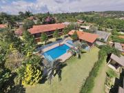 Chacara de 2.000 mts com 7 dormitórios em Condomínio de...