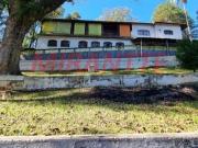 Chácara de 360m² com 5 quartos