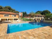 Chácara de 5.000 m² 750 m² de área construída 4 suítes...