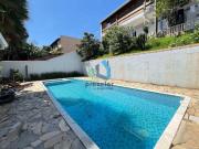 Chácara dentro de Condomínio com 05 dormitórios em Mairinque