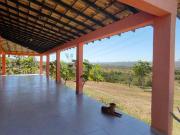 Chácara em condomínio, Casa grande, confortável....