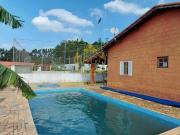 Chácara em Condomínio com 3 dorms, Dona Catarina,...