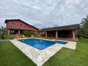 Chácara em Condomínio Fechado de Alto Padrão em Ibiúna