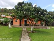 Chácara em Extrema MG à venda 10.000 m piscina pomar