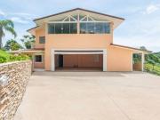 Chácara linda e completa, com 5000m² em Ibiúna