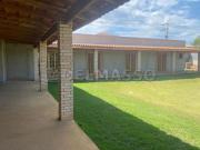 Chácara maravilhosa em condomínio!