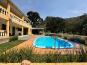 Chácara com 4 Quartos e 3 banheiros à Venda, 8.000 m²...