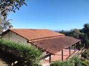CHÁCARA SENSACIONAL COM LAGO EM MEIO A NATUREZA COM...