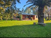 Chacra de 2,8 ha en Mercedes con casas, quincho, pileta...