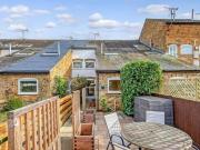 Chain Free High Street, Roydon, 4 Bedroom Town