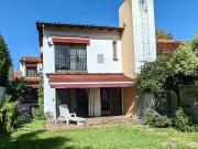 Chalet 190m2 cub, jardín, garage. Excelente ubicación La...