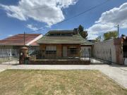 CHALET 3 AMB 2 PLANTAS GARAGE CALZADA OPORTUNIDAD!