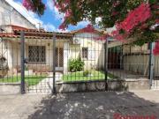 chalet 3 ambientes en Caseros