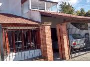 Chalet 3 dormitorios Quincho Jardin Garage San Carlos