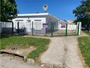 Chalet 4 amb. Victoriano Montes y French. U$S 78.000