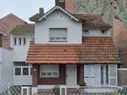 CHALET 4 AMBIENTES A 2 CUADRAS DE LA ESTACION DE ADROGUE