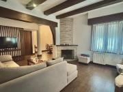 Chalet 4 Ambientes, con Garage doble, parque y parrilla,...