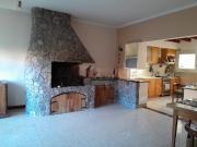 CHALET 4 AMBIENTES CON GARAGE Y PARQUE EN PARQUE LURO