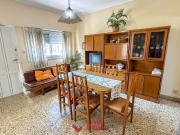 CHALET 4 AMBIENTES + DEPTO 2 AMBIENTES. CONSTITUCION