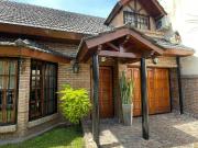 Chalet 4 ambientes en venta en Castelar