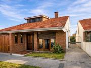 Chalet 4 dormitorios en COLINA de Peralta Ramos