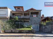 Chalet 6 ambientes con parque