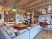 Chalet 6 Pieces Renove Dans Un Village Calme 230m² Saint...