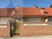 Chalet Adosado con Garaje Cerrado