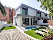 Chalet adosado de 267 m2 en venta paseo de miramar,...