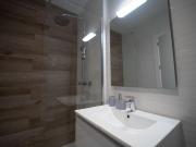 Chalet adosado de 2 dormitorios con piscina privada y...