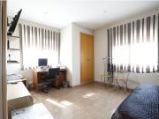 ? Chalet Adosado de 3 Plantas en Excelente Estado –...