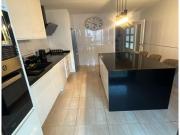 CHALET ADOSADO DE LUJO EN BENIDORM