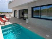 Chalet adosado de obra nueva con piscina privada en...