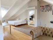 Chalet adosado en alquiler en Sector S
