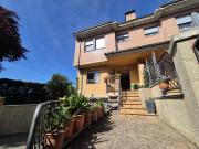 Chalet adosado en S. Andrés del Rabanedo: Espacio, Luz y...