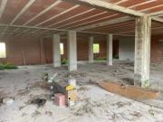 Chalet adosado en venta con local comercial