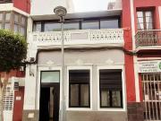 Chalet adosado en venta en Calle María Encarnación Navarro