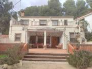 Chalet, Almansa