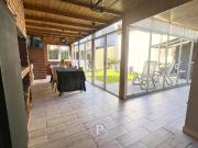 Chalet 4 ambientes reciclado en San Jose